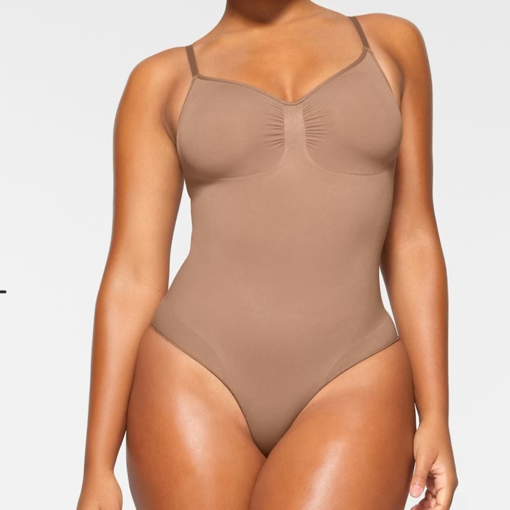 SKIMS Sculpting Nude Brown Seamless Bodysuit